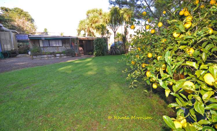 11 Moana Road Tinopai_38