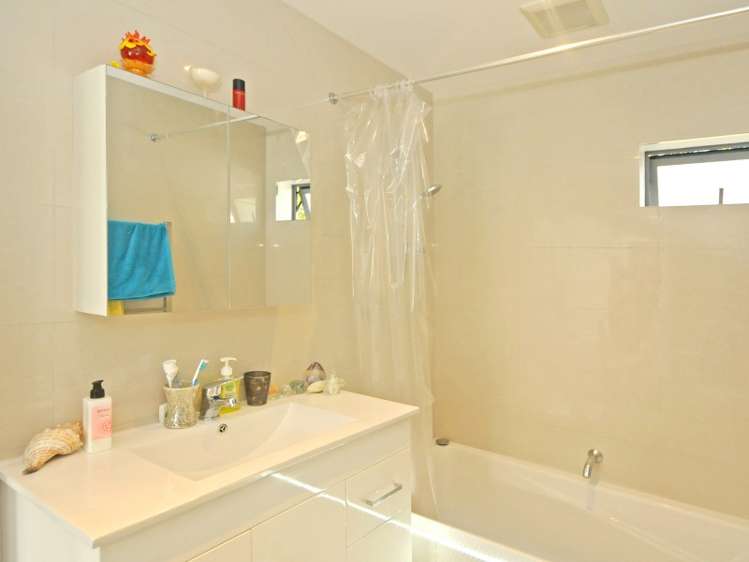 19b Miles Crescent Newlands_8