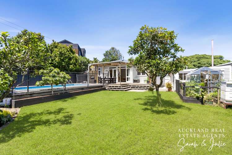 26 Brewster Avenue Morningside_17