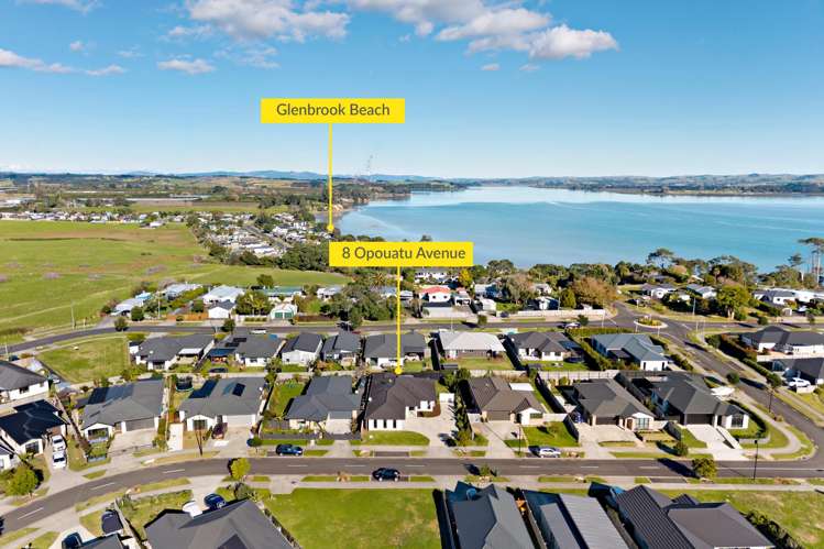 8 Opouatu Avenue Glenbrook_22