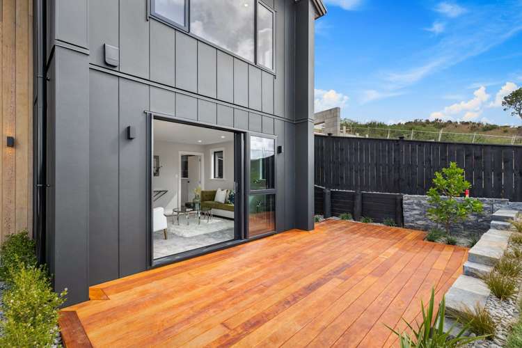 7 Halcyon Bay Lane Wainui_23
