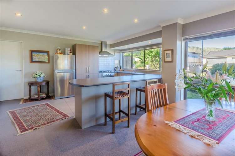 65 Waterstone Avenue Paraparaumu_3