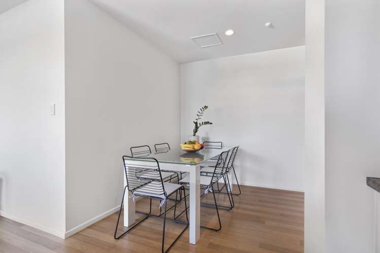 2d/121 Newton Road Eden Terrace_11