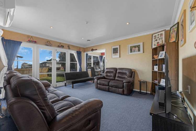 8 Braeburn Place Takanini_6