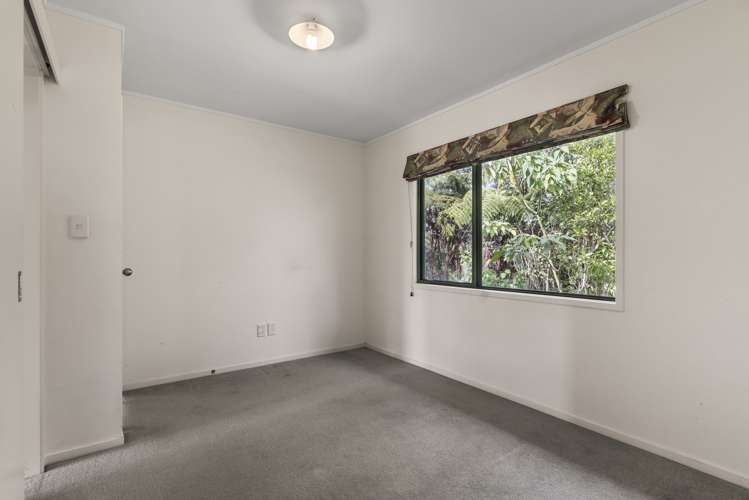 87 Carter Road Oratia_32