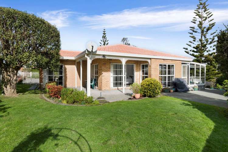 166 Lakeside Drive_0