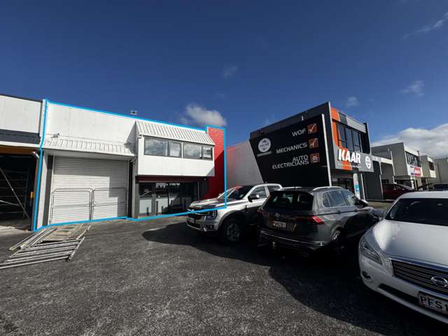 2/7A Waipareira Avenue Henderson_1