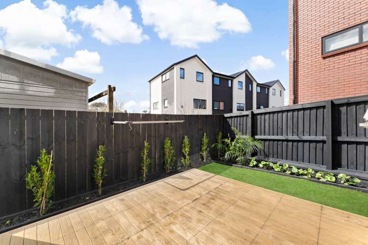 10A & 10D Serjeant Street Henderson_2