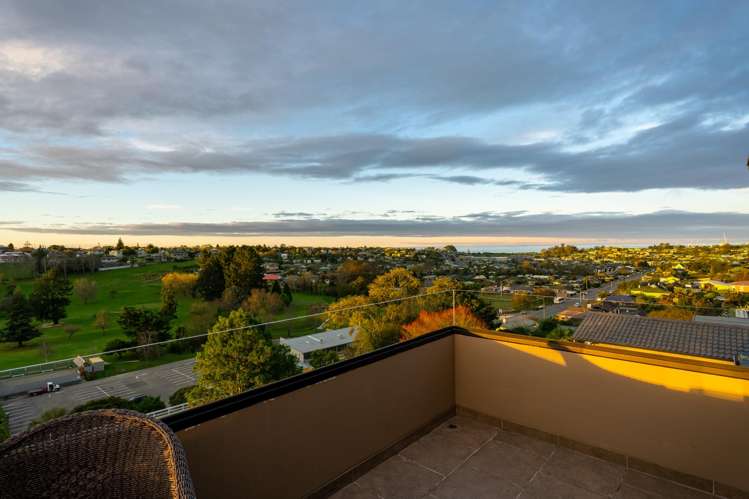 18 Kitchener Square Highfield_18
