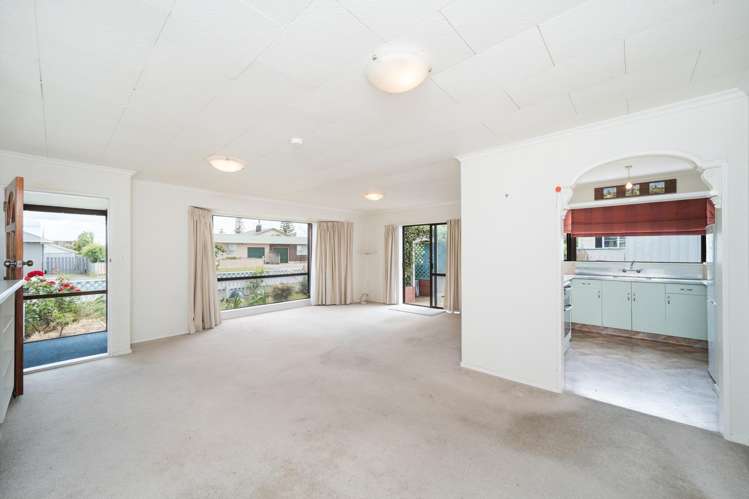 17 Russell Street Feilding_1