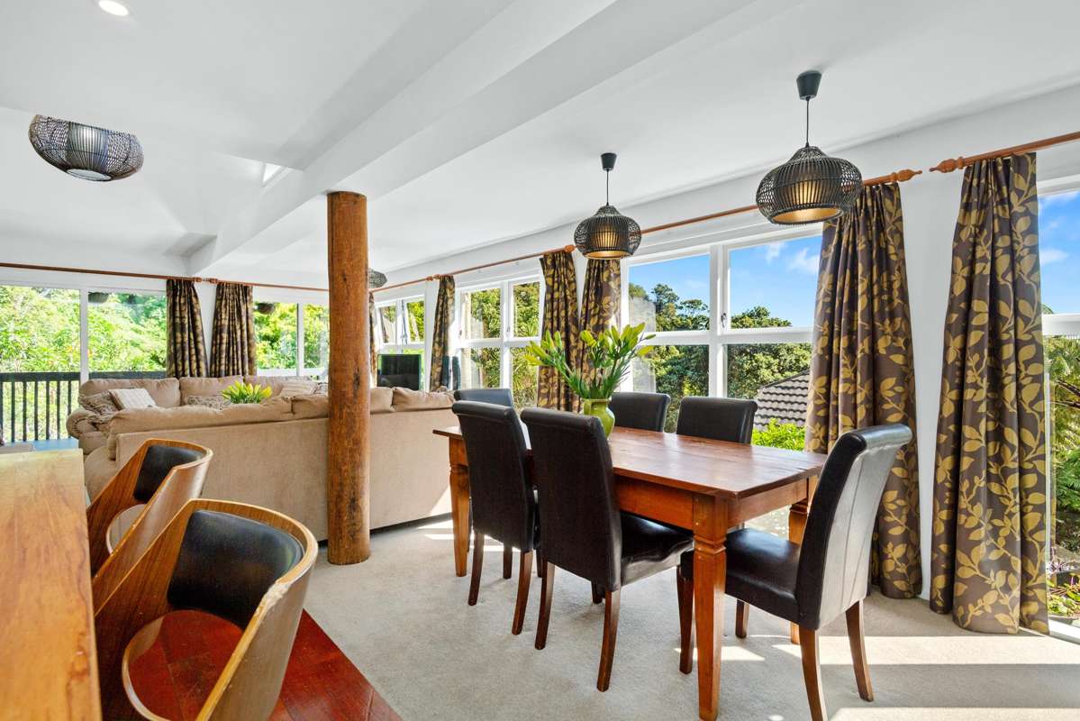 3A Whiorau Grove, Lowry Bay_2