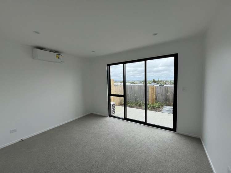 10/11 Ryburn Road 1816_2