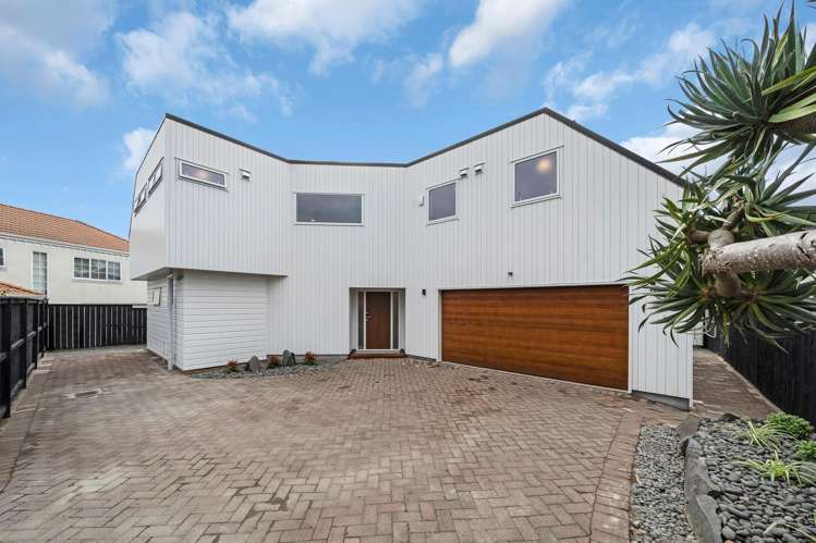 2/194 Bucklands Beach Road_0
