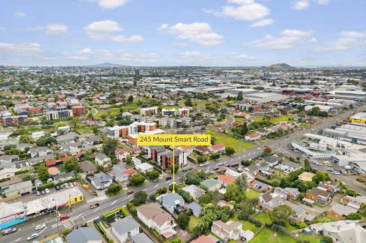 245 Mount Smart Road Onehunga_30