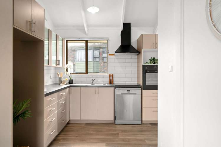 26 Tupelo Street Pukete_8