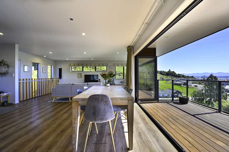 15 Woodford Lane Stoke_3