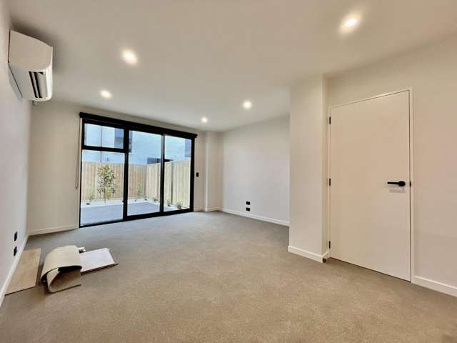 4/33 Diamond Avenue 10222_4