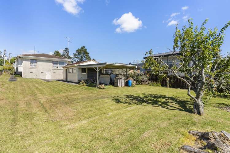 2/15 Woodall Place Totara Vale_14