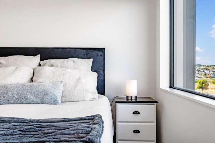 6 Magnetite Lane Flat Bush_31