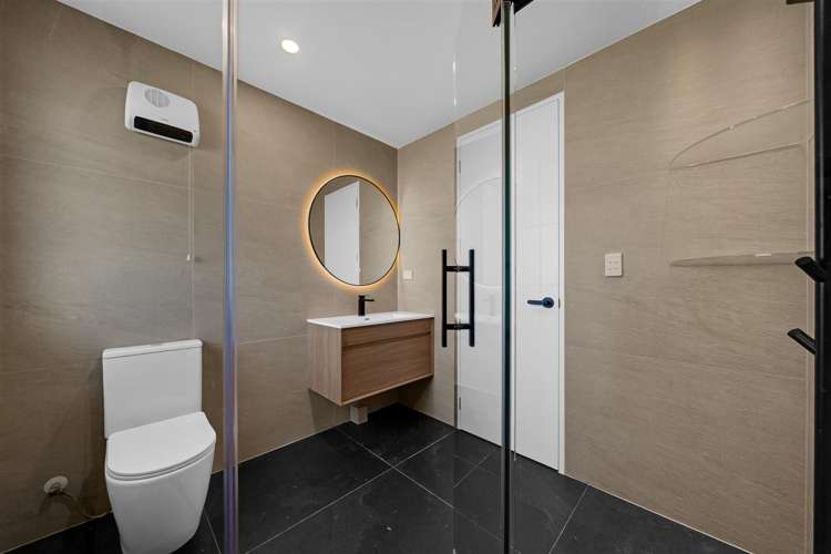2 Longview Oak Lane Papakura_25
