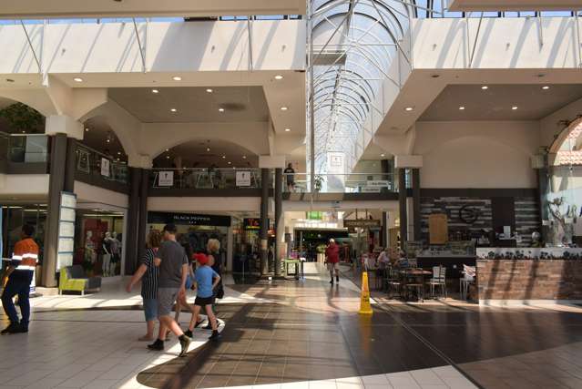 Royal Oak Mall Retail