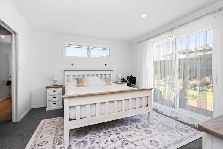 17 Powhaitere Road One Tree Point_12