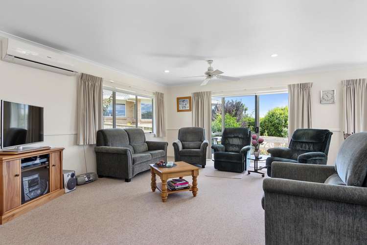 51 Mahonia Place Pyes Pa_8