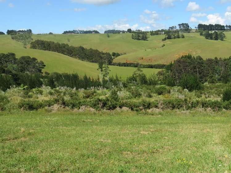 24 Pekama Drive Cable Bay_10