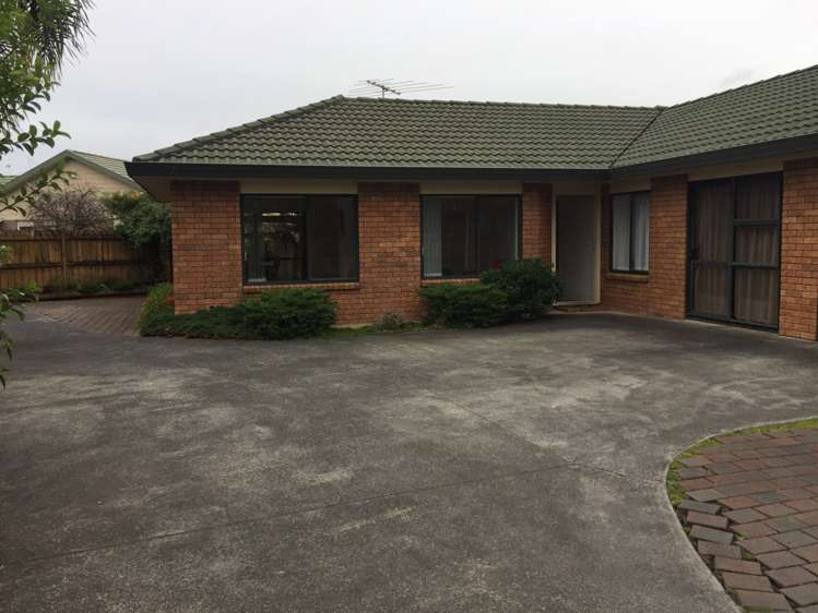 38 Davington Way_0