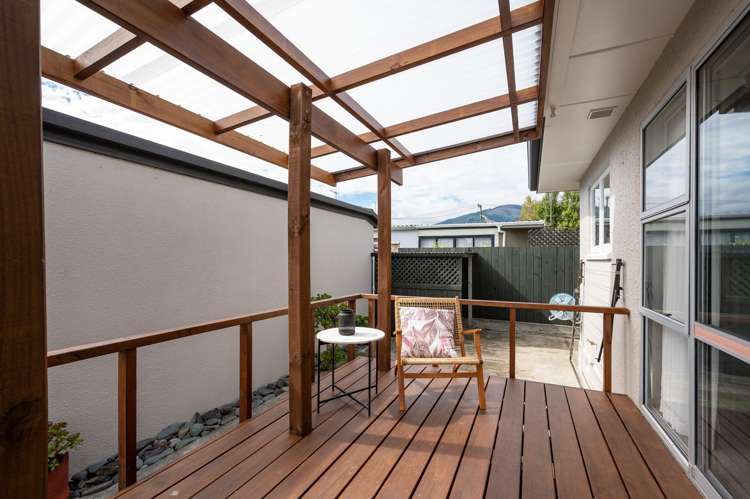 33 Andrew Street Stoke_17