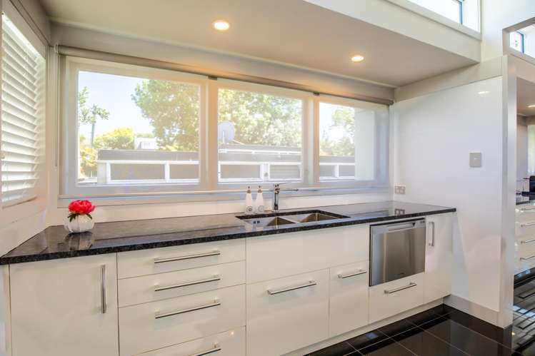 8C Brassey Road St Johns Hill_5