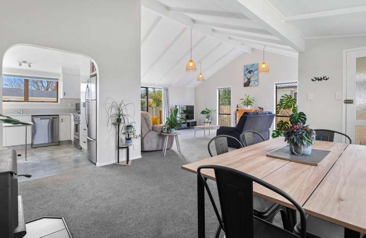 35 Tennyson Drive Owhata_7