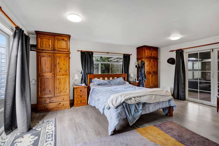 231 Glover Road Hawera_19