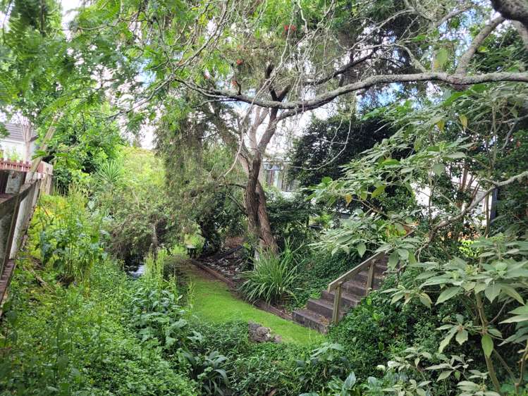 8b Carr Street Kamo_12