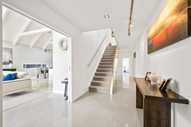 140 Omaha Drive Omaha_14