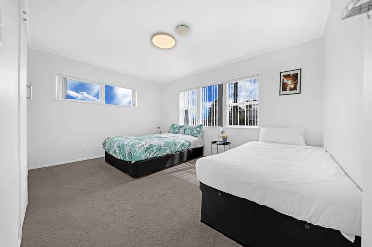 640 Beach Road Browns Bay_12