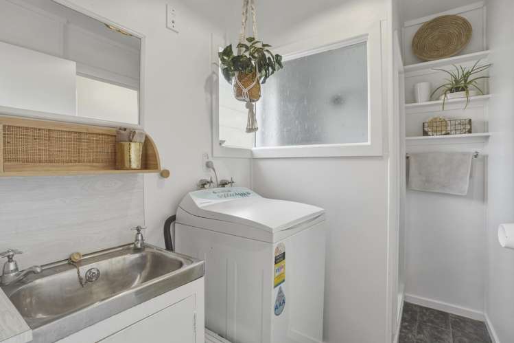 12 Kerr Street Karitane_15