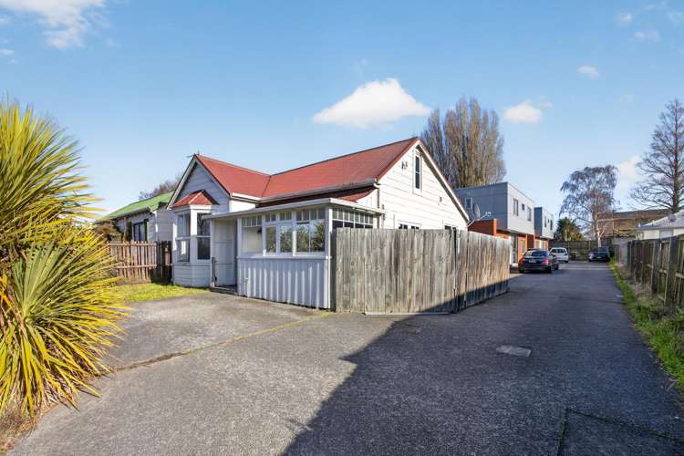 65 Barbour Street Waltham_14