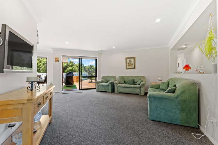 13 & 13a Te Awa Place Red Beach_3