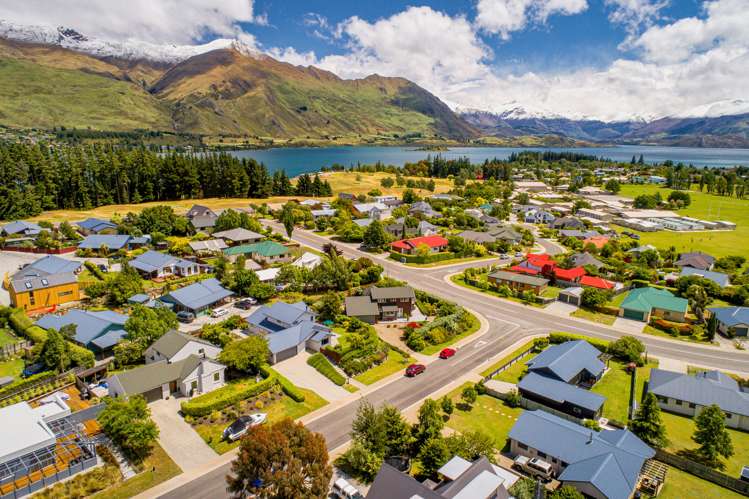4 Aspinall Street Wanaka_18
