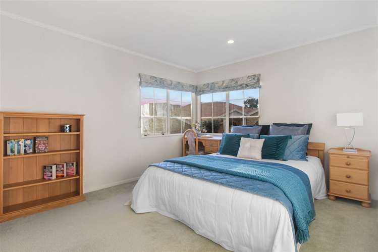 9 Sandalwood Place Somerville_12