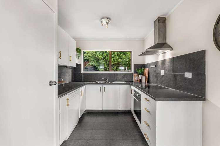 1/135 Oaktree Avenue Browns Bay_31