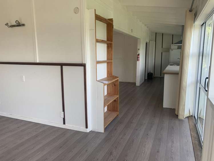 B/140 Attwood Road Paremoremo_15