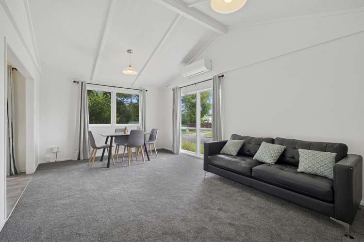 44 Joanne Crescent Pukehangi_3