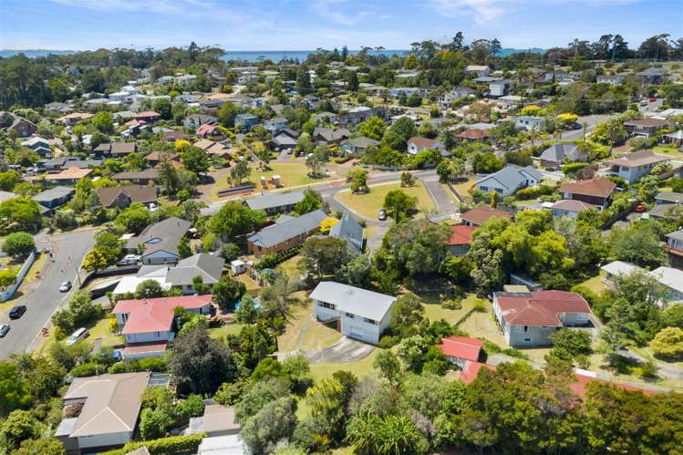 37 Linwood Avenue Forrest Hill_31