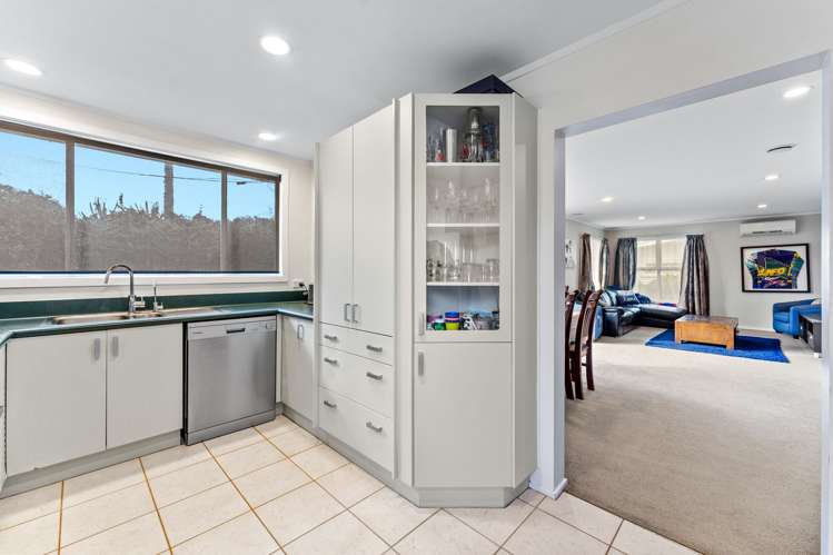 1/296 Wairau Road Glenfield_9