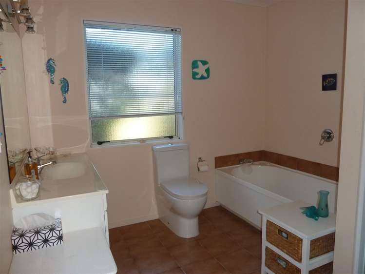 7 Kauri Place Tairua_14