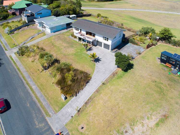 11 Kathy Terrace Stanmore Bay_10