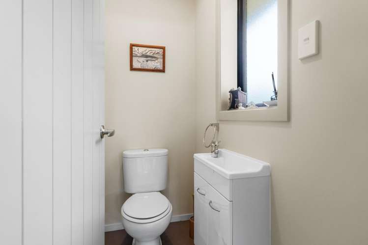 4 Coach Road Fairfield_17