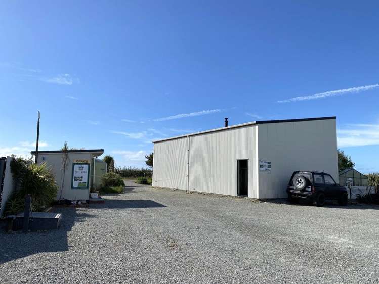 8 Greyhound Road Hokitika_16